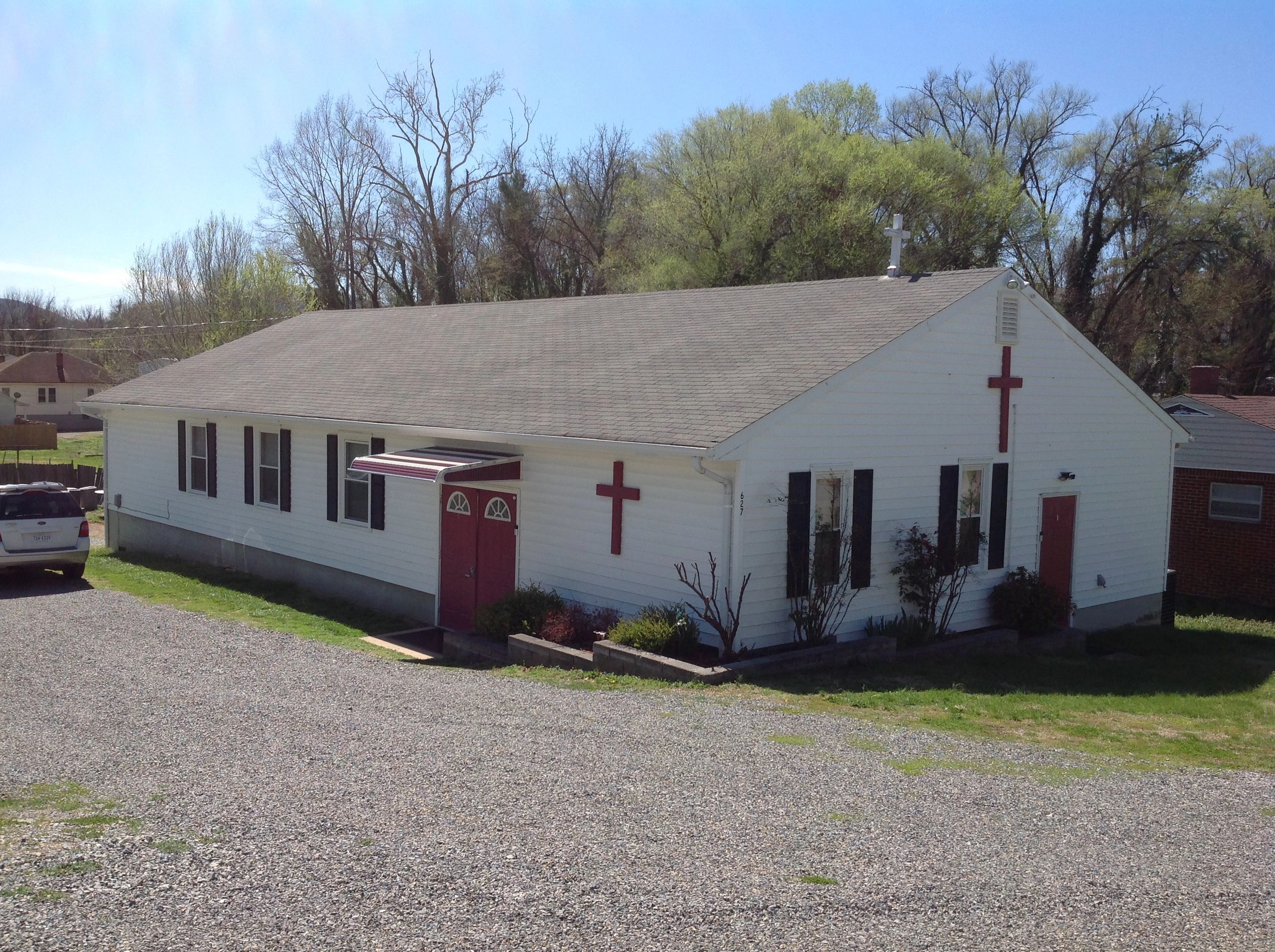 Living Water Baptist Church exterior